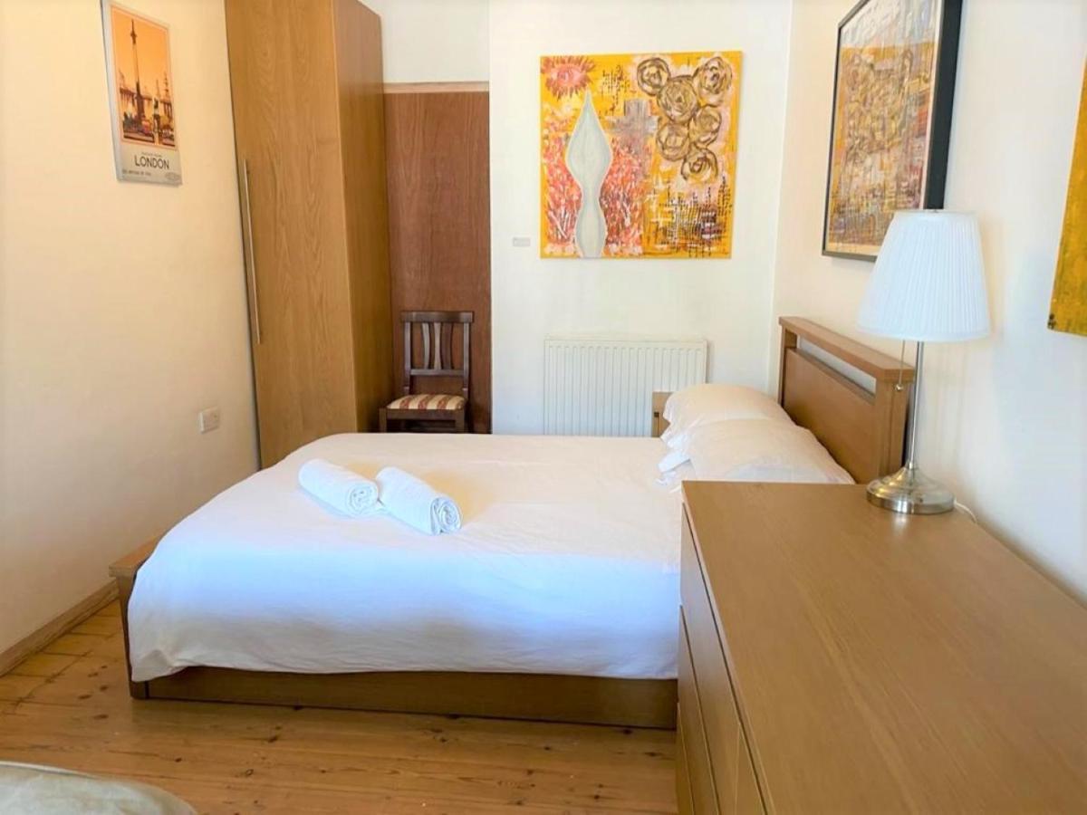 Studio Flat Without Kitchen At Kentish Town Londra Esterno foto